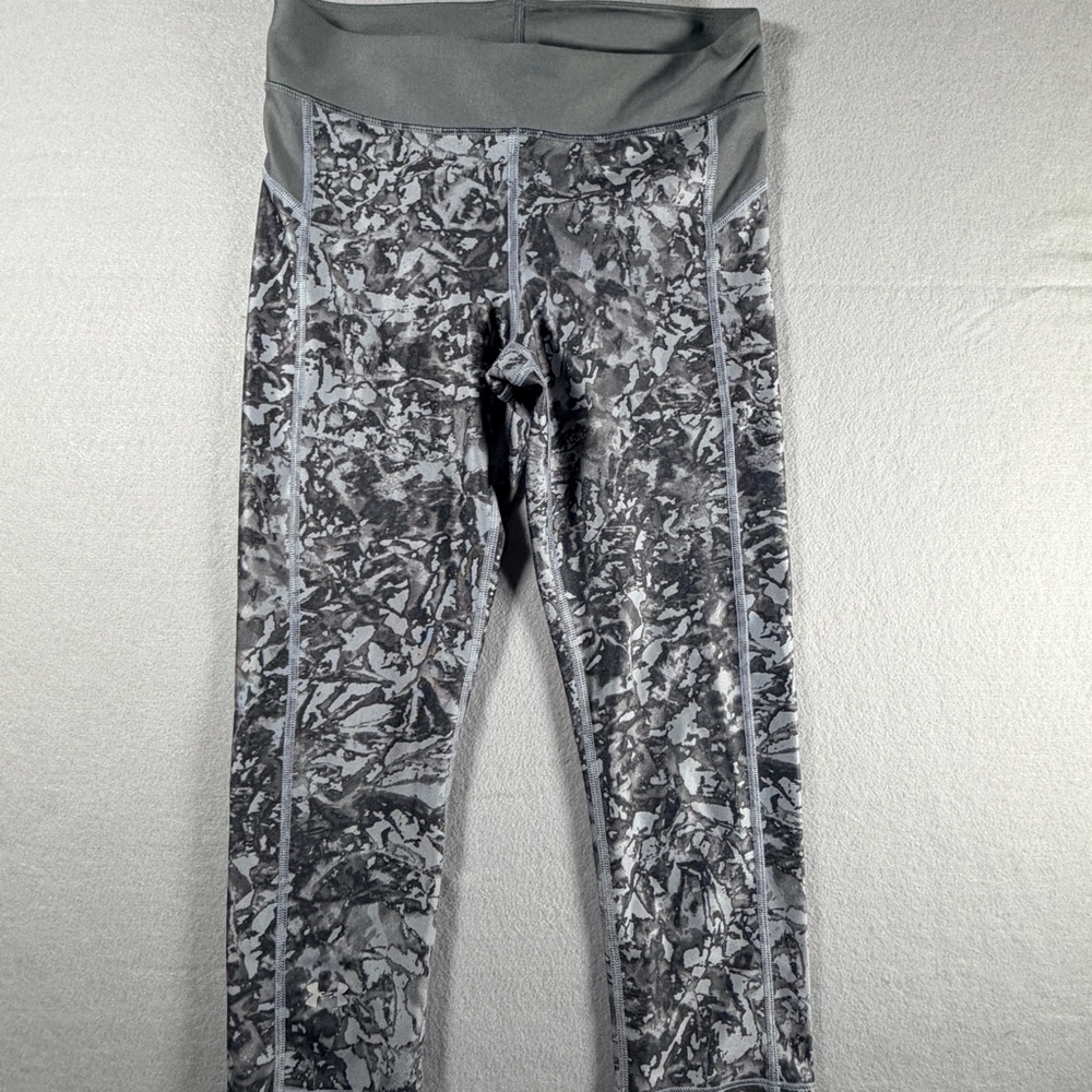 Under Armour HeatGear Women’s Small Compression Leggings Gray Camo Print